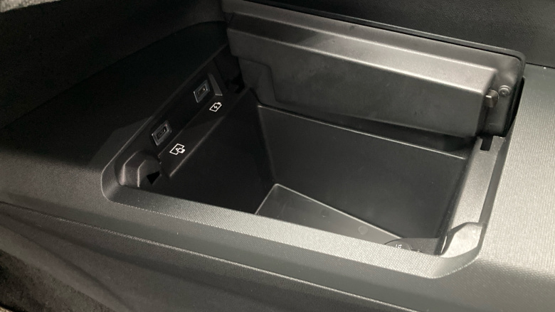 Peugeot 5008 1.2 Hybrid 136 GT 5dr e-DSC6 Petrol Estate